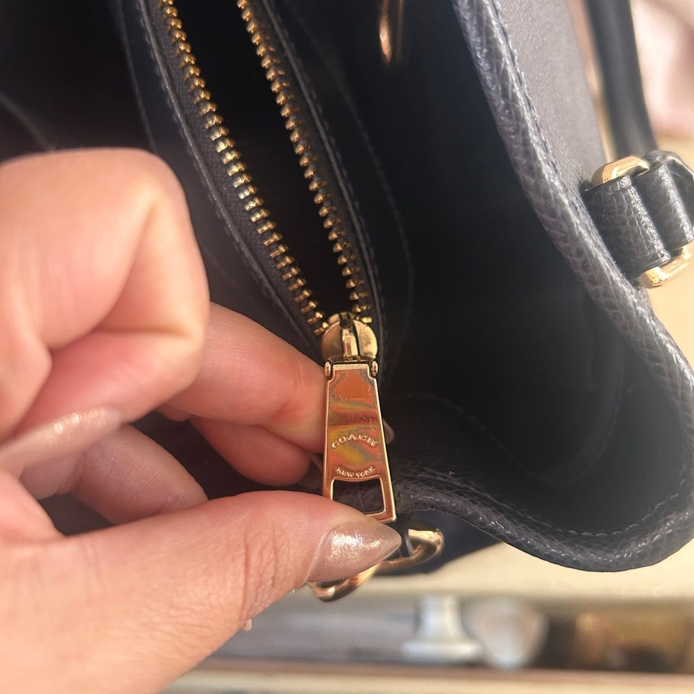 Navy blue coach Leather Handbag - Picture 11 of 11